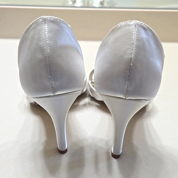Michaelangelo sz 8.5 white heels - Picture 6 of 13